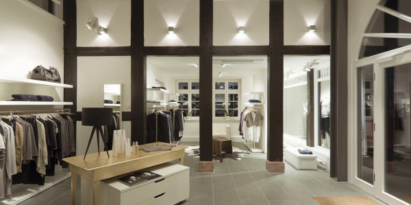 Reformas Integrales de Tiendas y Locales  Comerciales Barcelona · Diseño y Planificación de Espacios Comerciales